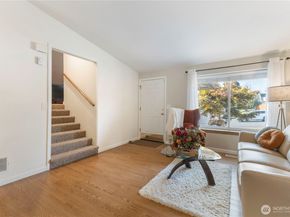 12800 SE 276th Place, Kent WA 98030
