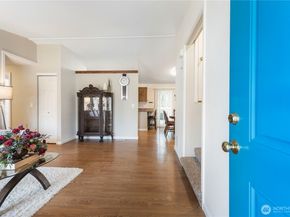 12800 SE 276th Place, Kent WA 98030