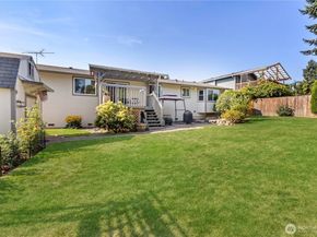 12800 SE 276th Place, Kent WA 98030