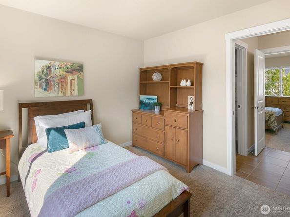 10449 Sheridan Cres NE, Redmond WA 98053