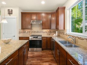 10449 Sheridan Cres NE, Redmond WA 98053