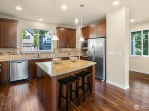 10449 Sheridan Cres NE, Redmond WA 98053