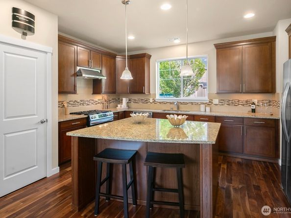 10449 Sheridan Cres NE, Redmond WA 98053