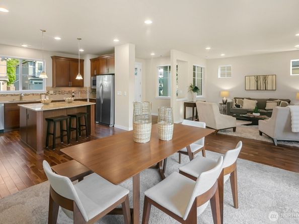 10449 Sheridan Cres NE, Redmond WA 98053