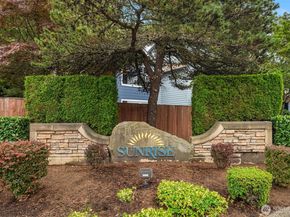 10825 SE 200th Street F103, Kent WA 98031