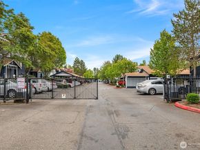 10825 SE 200th Street F103, Kent WA 98031