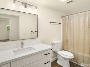 10825 SE 200th Street F103, Kent WA 98031