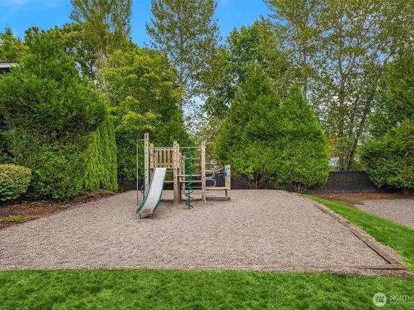 10825 SE 200th Street F103, Kent WA 98031