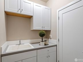 23635 41st Avenue S, Kent WA 98032