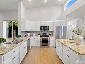 23635 41st Avenue S, Kent WA 98032