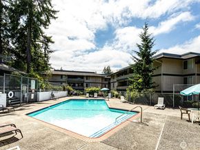 5620 200th Street SW A110, Lynnwood WA 98036
