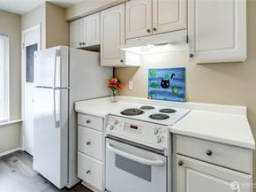 5620 200th Street SW A110, Lynnwood WA 98036