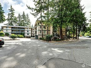 5620 200th Street SW A110, Lynnwood WA 98036