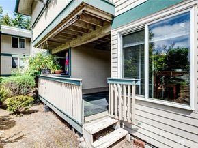 5620 200th Street SW A110, Lynnwood WA 98036
