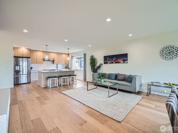 5930 18th Avenue S, Seattle WA 98108