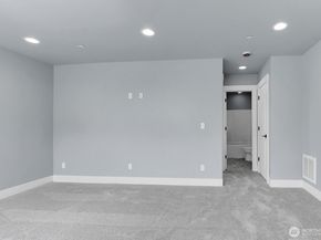 14128 15th Avenue W, Lynnwood WA 98087