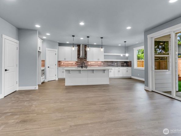 14128 15th Avenue W, Lynnwood WA 98087