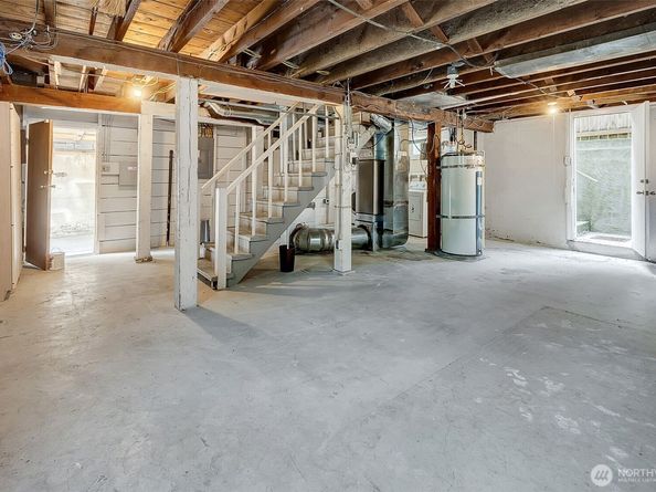 923 33rd Avenue, Seattle WA 98122
