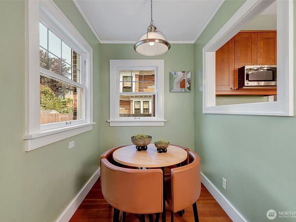923 33rd Avenue, Seattle WA 98122