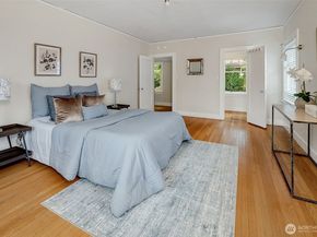 923 33rd Avenue, Seattle WA 98122