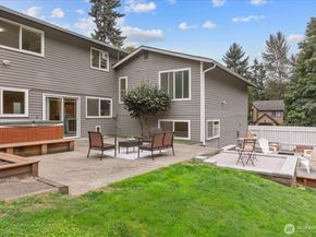 11202 NE 140th Street, Kirkland WA 98034