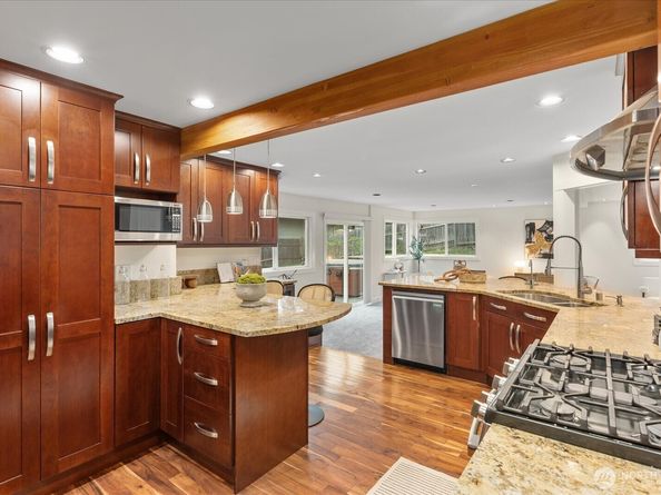 11202 NE 140th Street, Kirkland WA 98034