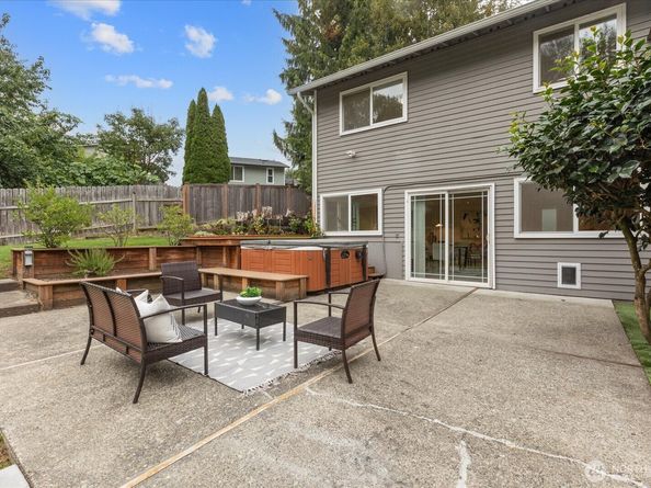 11202 NE 140th Street, Kirkland WA 98034