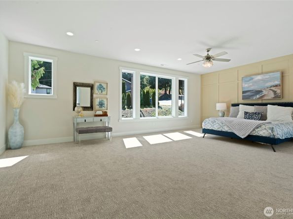 955 103rd Avenue SE, Bellevue WA 98004