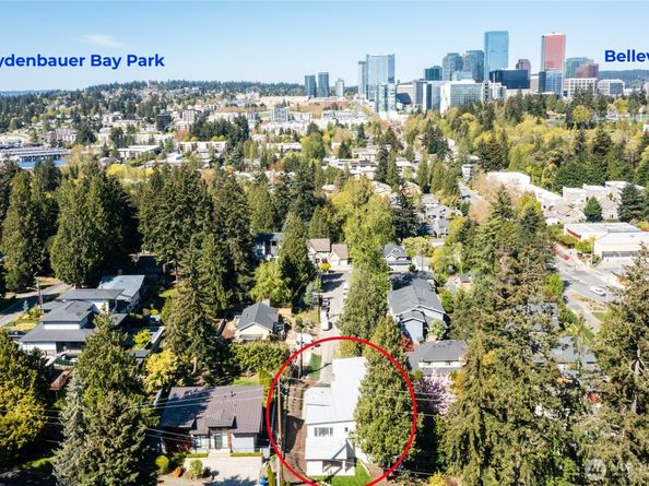 955 103rd Avenue SE, Bellevue WA 98004