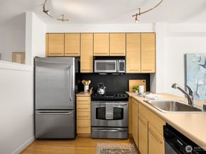 1410 E Pine Street W326, Seattle WA 98122