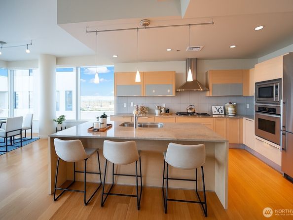 737 Olive Way 2908, Seattle WA 98101