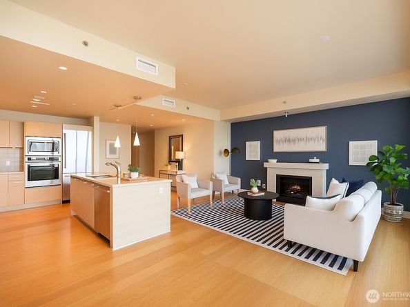 737 Olive Way 2908, Seattle WA 98101