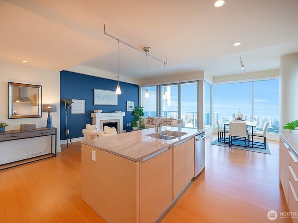 737 Olive Way 2908, Seattle WA 98101