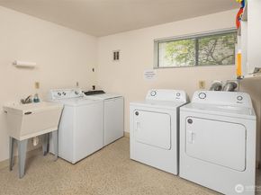 335 3rd Avenue S 203, Edmonds WA 98020