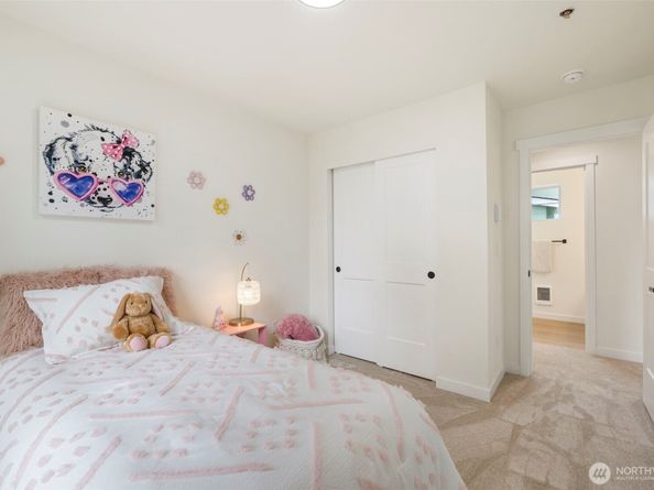 19505 Damson Road C1, Lynnwood WA 98036