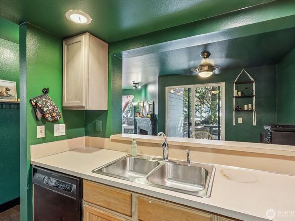 110 SW 116th Street A13, Seattle WA 98146