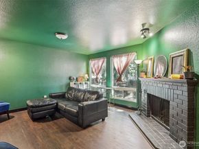 110 SW 116th Street A13, Seattle WA 98146