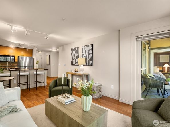 1420 E Pine Street E203, Seattle WA 98122