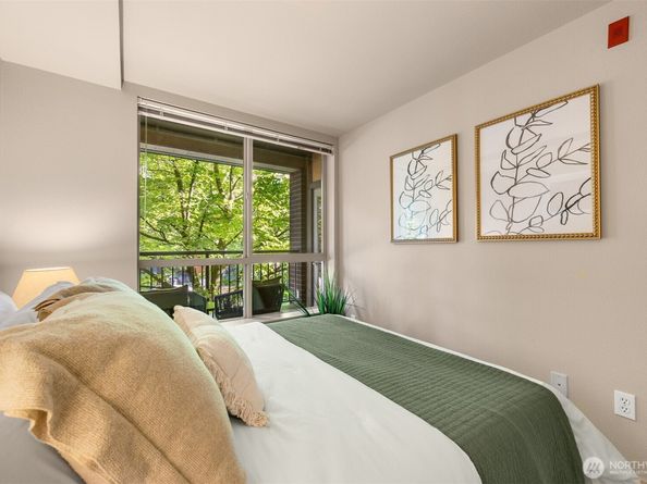 1420 E Pine Street E203, Seattle WA 98122