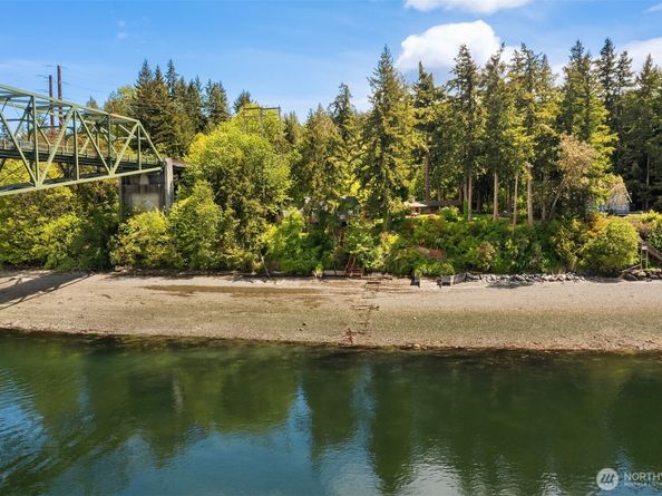 16357 Reitan Road NE, Bainbridge Island WA 98110