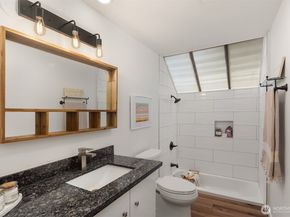 16357 Reitan Road NE, Bainbridge Island WA 98110
