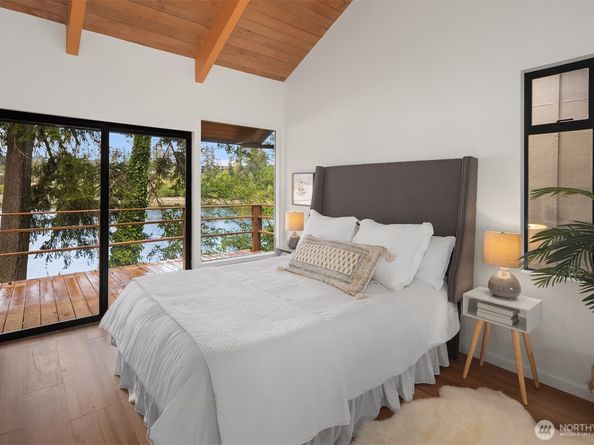 16357 Reitan Road NE, Bainbridge Island WA 98110