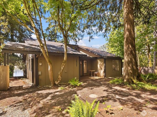 16357 Reitan Road NE, Bainbridge Island WA 98110