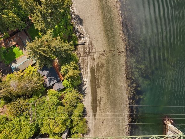 16357 Reitan Road NE, Bainbridge Island WA 98110