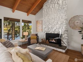 16357 Reitan Road NE, Bainbridge Island WA 98110