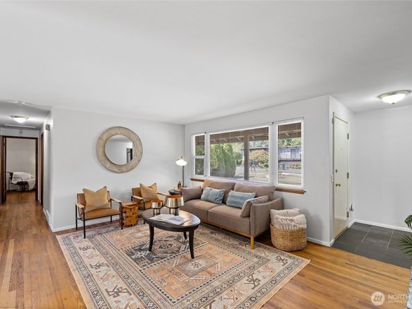 19204 34th Avenue S, SeaTac WA 98188