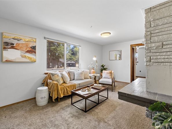 19204 34th Avenue S, SeaTac WA 98188