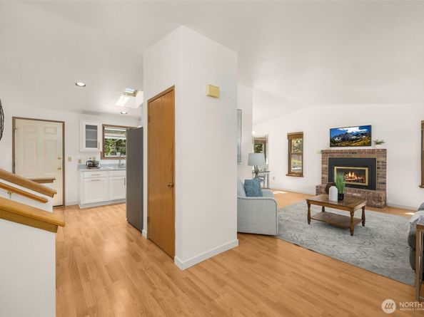 8833 47th Place W, Mukilteo WA 98275