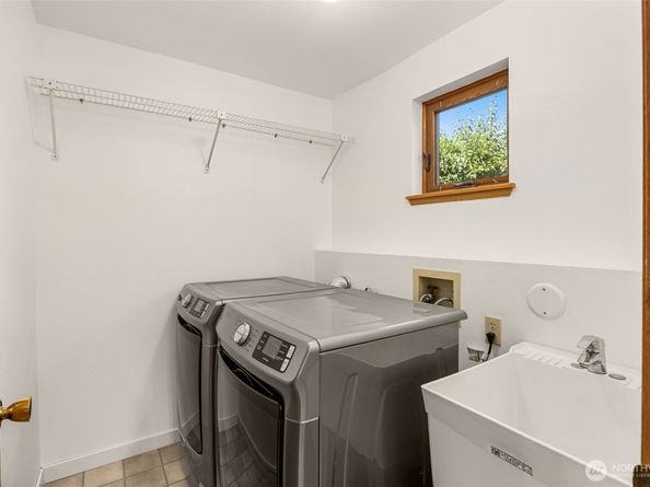8833 47th Place W, Mukilteo WA 98275
