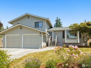 8833 47th Place W, Mukilteo WA 98275